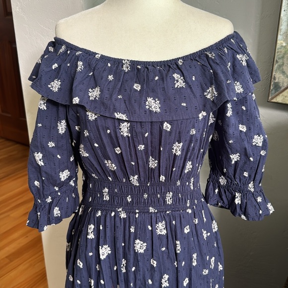 Universal Thread Floral Maxi Dress - Picture 3 of 10